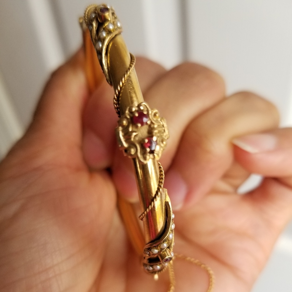 Old piece 14k solid gold ruby pearl bracelet